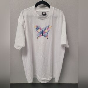 Women's Embroidered Butterfly Single Stitched Made in USA T-Shirt Size XL